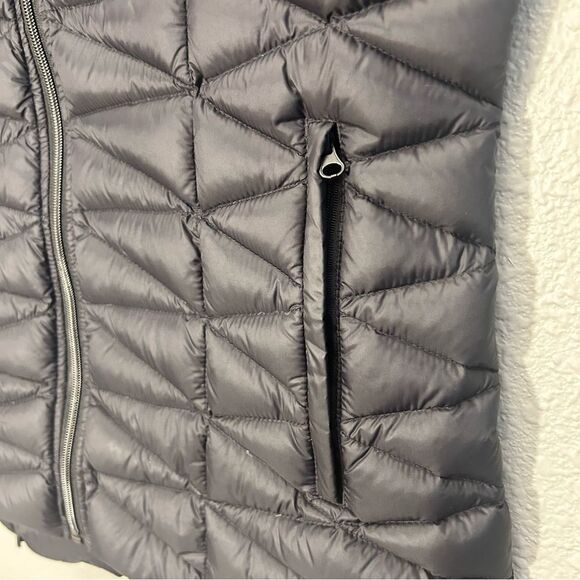 Westbound Small Black Puffer Vest Filler: Duck Down 90% down 2 zippered pockets - Picture 5 of 10